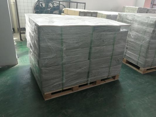 48*64cm watergebaseerde inkt PET Offset Printing Film Chemische weerstand 75mic PET release film